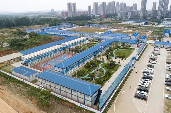 Unidade viva pré-fabricada 20FT Casa modular expansível de contêineres para canteiro de obras